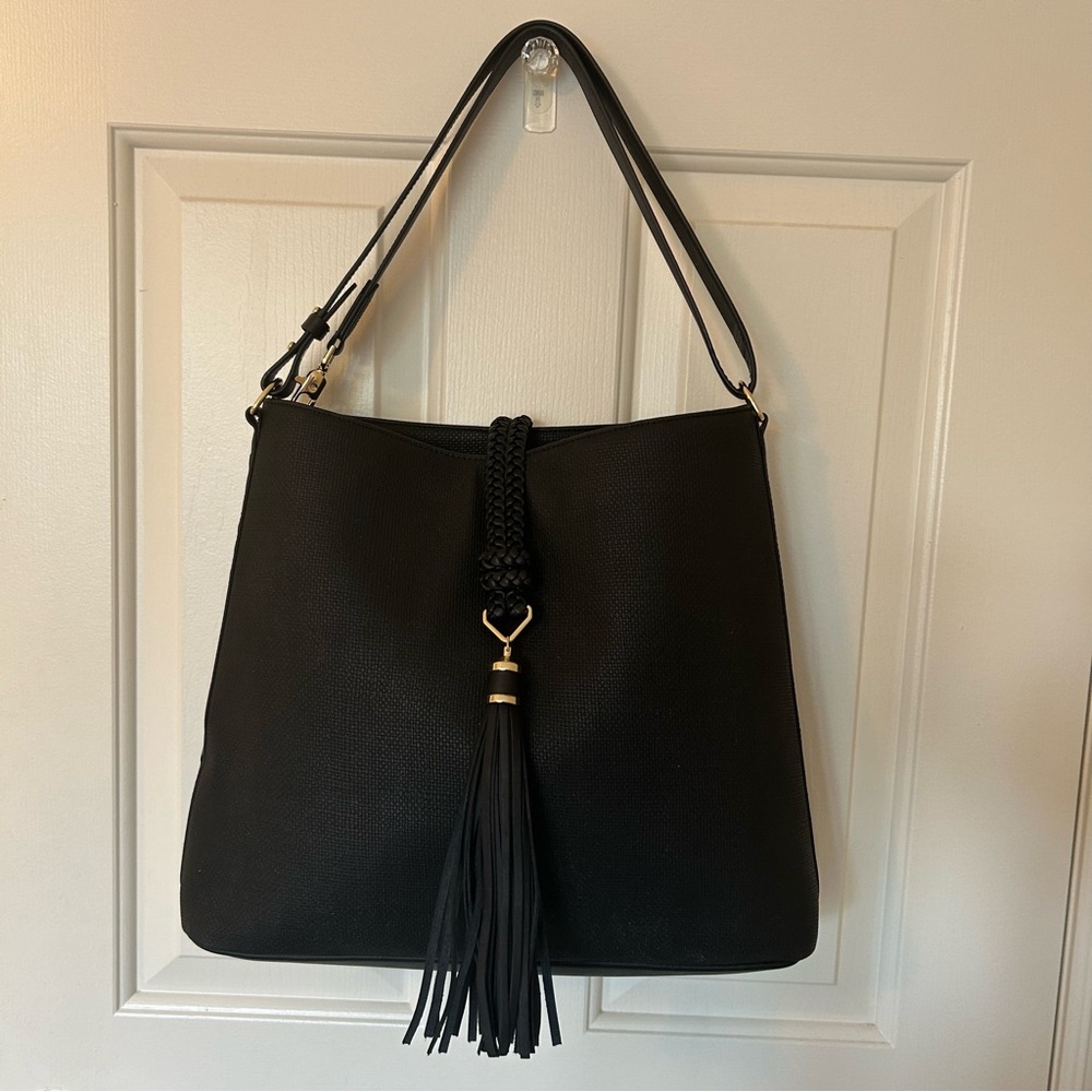 Stella & Dot Hayes Tassel Hobo Purse GUC - Picture 2 of 13